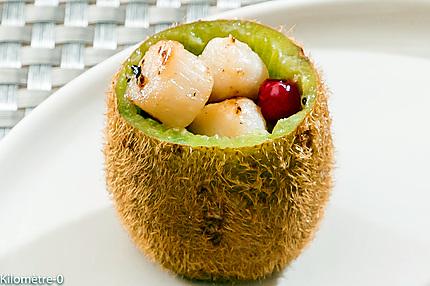 Photo de recette de kiwi, pétoncle, groseilles, apéro de Kilomètre-0, blog de cuisine réalisée à partir de produits locaux et issus de circuits courts