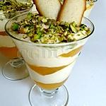 recette Mousse mascarpone et petits suisses aux abricots et fève Tonka