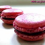 framboises : recette Macarons fourrés à la framboise