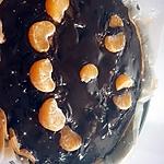 recette Tarte gourmande de bananes pommes caramélisées kiwi et chocolat