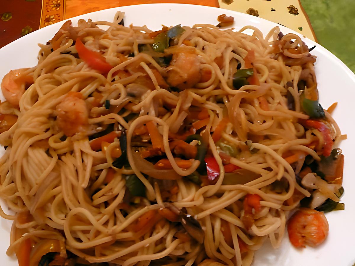 recette SPAGUETTIS A LA CHINOISE AUX GAMBAS