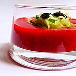 recette Spaghettis de concombre, jus de fraise et olives concassées