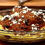 recette PATES AUX OLIVES NOIRES, AU FETA ET AUX SAUCISSES DE VEAU