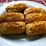 recette MINI CAKES AU POULET ET L’ EMMENTAL