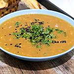 recette SOUPE DE POIS CASSES AUX TOMATES ET PÂTES FRAÎCHES MAISON ( R'MOU OU KORSSA )