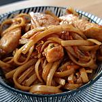 recette Pâtes  chinoise sautées au poulet et légumes