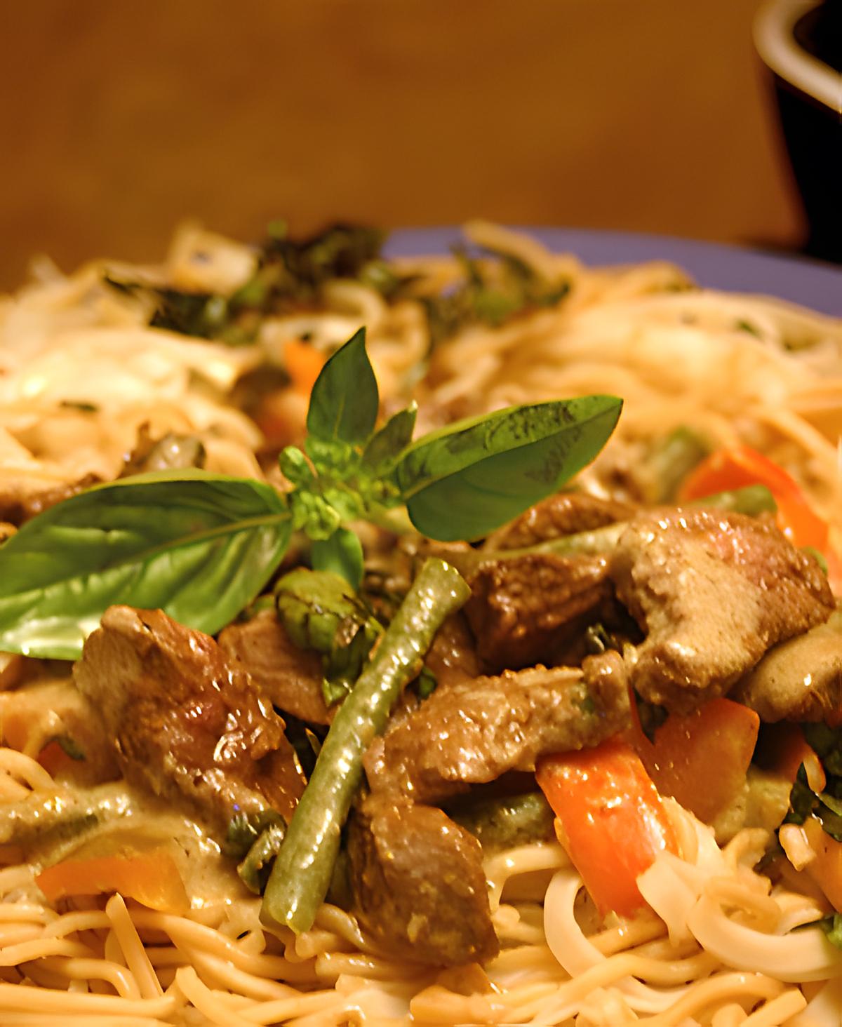 recette Bœuf au curry vert et lait de coco