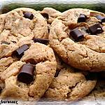 recette Cookies au beurre de cacahuètes & aux pépites de chocolat