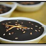recette ** Mignardises pour accompagner le café : crème d' orange en croûte de chocolat aux graines de sésame  **