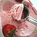 recette Glace crémeuse à la fraise maison sans sobetiére