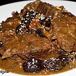 recette Tajine de boeuf aux pruneaux et graines de sésame
