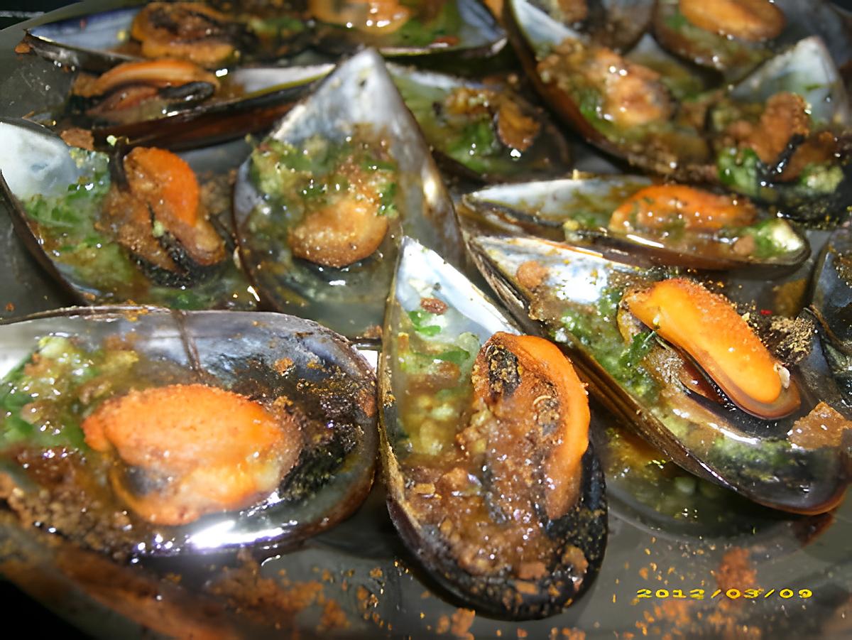 recette moules farcies en chapelure de pain d'épices (sucré-salé)