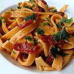tomates séchées : recette Tagliatelles aux tomates séchées maison