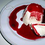 Crème : recette Panna cotta au coulis de mûres