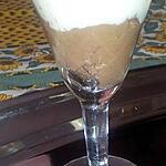 Mousse au chocolat flottante