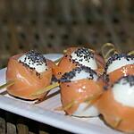 recette oeufs de caille au saumon fumé