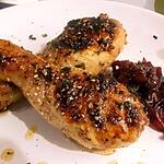 recette pilons de poulet caramélisés aux graines de sésame, confit d'oignons rouges