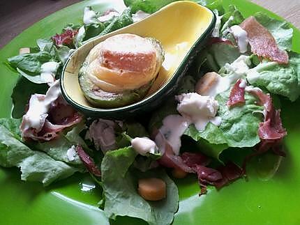 recette Salade d'avocats chaud au chavignol et jambon serrano sauce au chévre