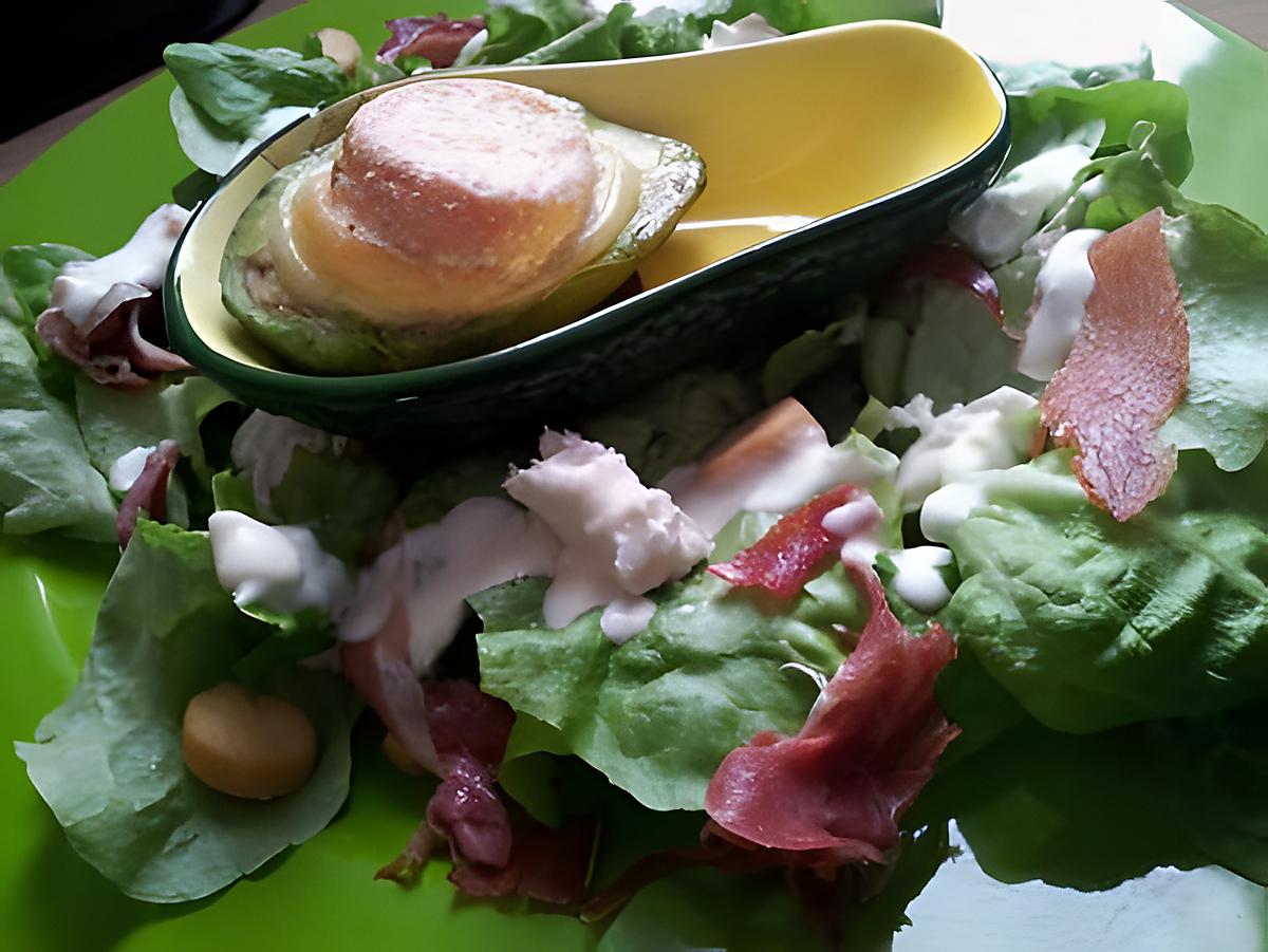 recette Salade d'avocats chaud au chavignol et jambon serrano sauce au chévre