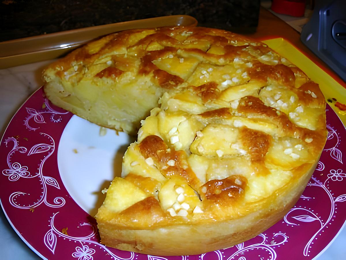 recette * Gateau MOELLEUX Pommes/Amande parfumé au Rhum *