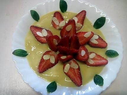 recette Fraises sur un lit de crème Chantilly.