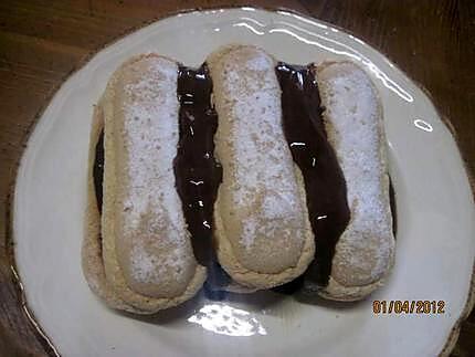 recette Biscuits moelleux au chocolat, fraises, Chantilly.