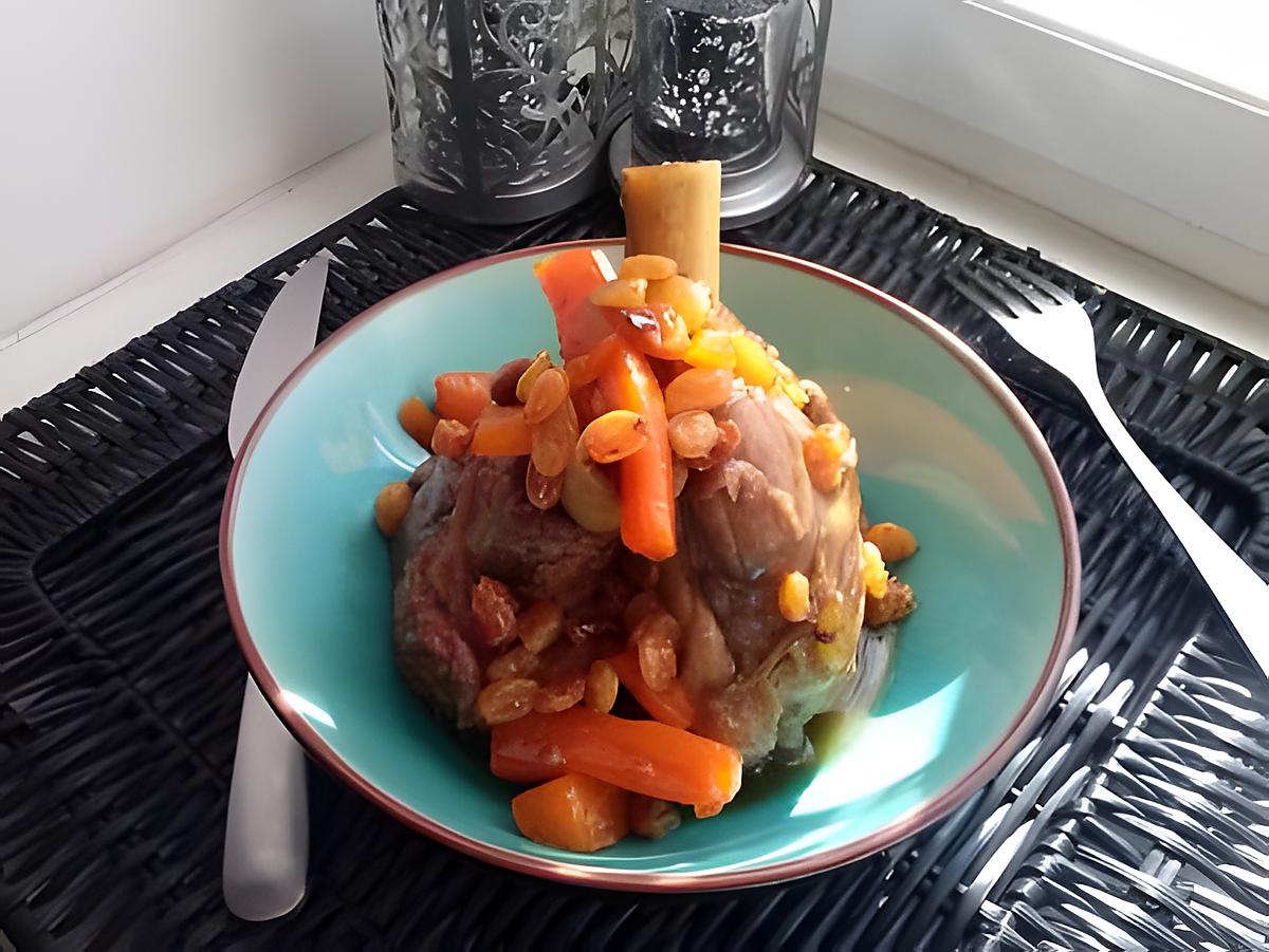 recette Souris d'agneau enrobé de sa sauce aux raisins sec