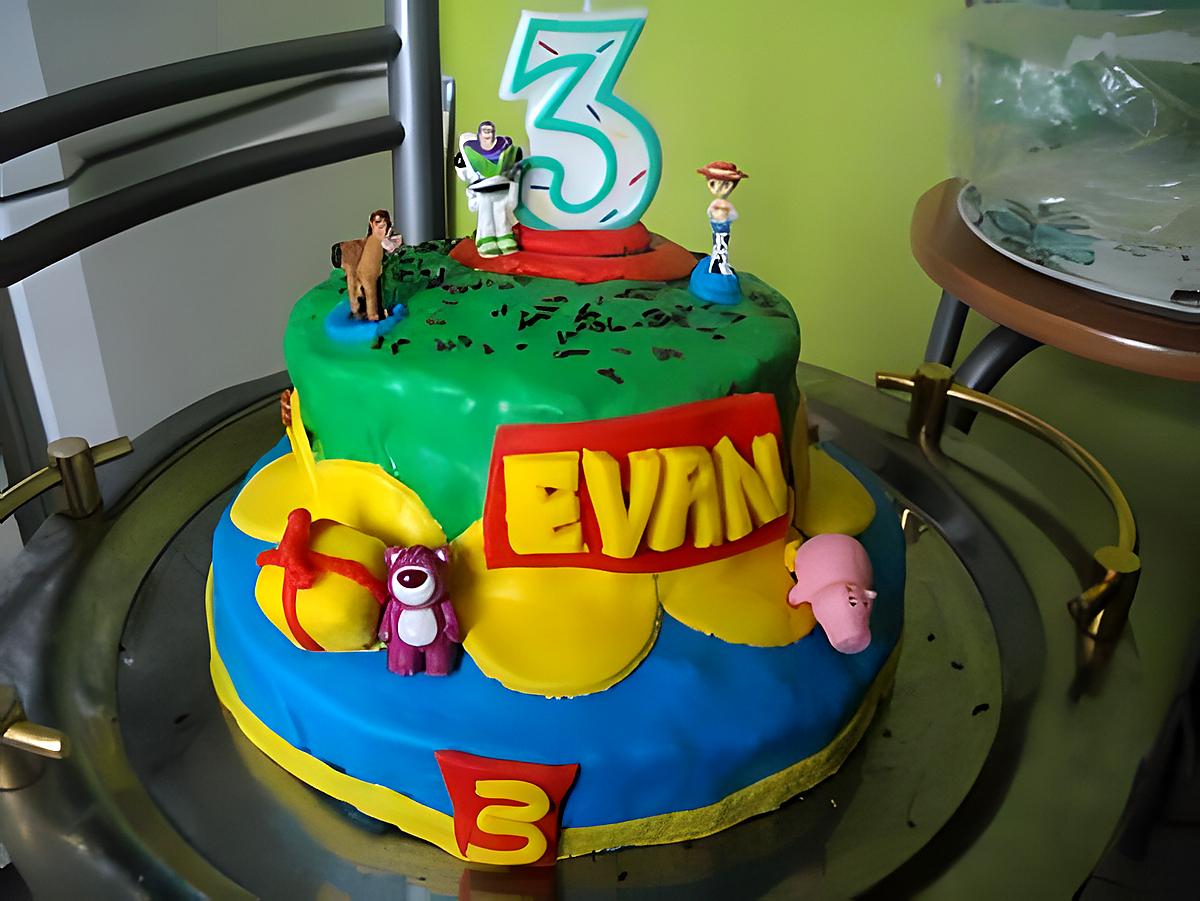 Gâteau extraordinaire Toy Story