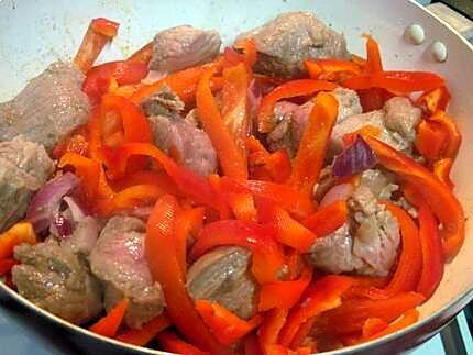 recette Sauté de veau aux poivrons rouges.