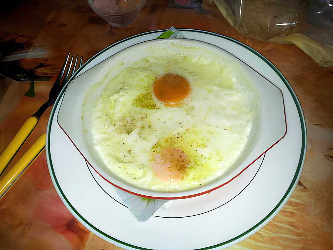 Recette d'Oeuf aux plats sur mozzarella fondue au four