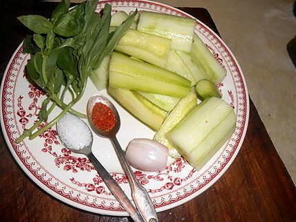 recette Soupe de concombre froide au basilic