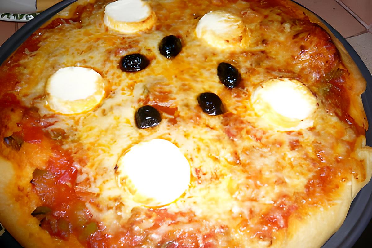 recette Pizza aux chèvre et a la tomate