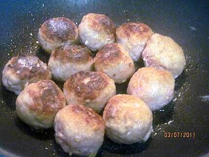 recette Boulette de veau aux pommes de terre  vitelotte, sauce cobombo.
