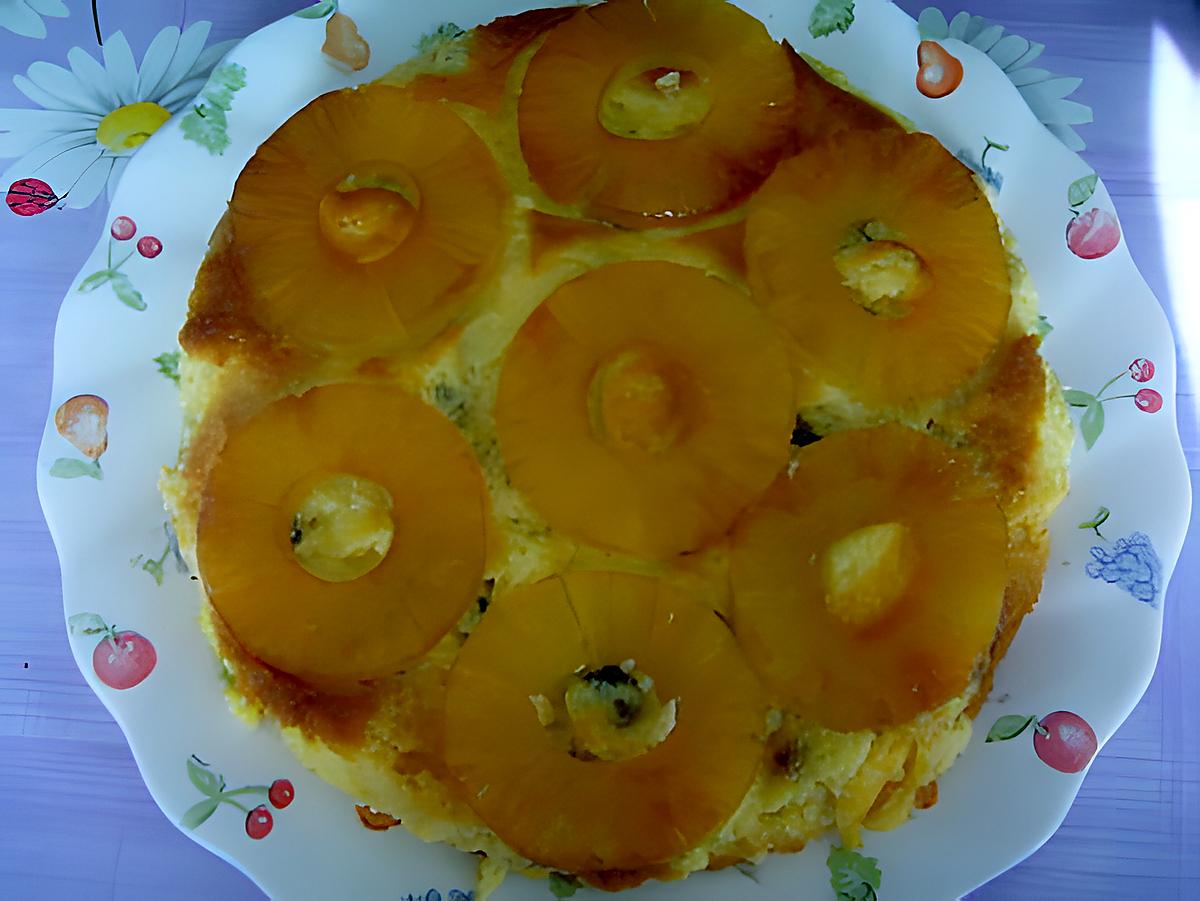 recette Gâteau caramélisé à l'ananas (semoule)