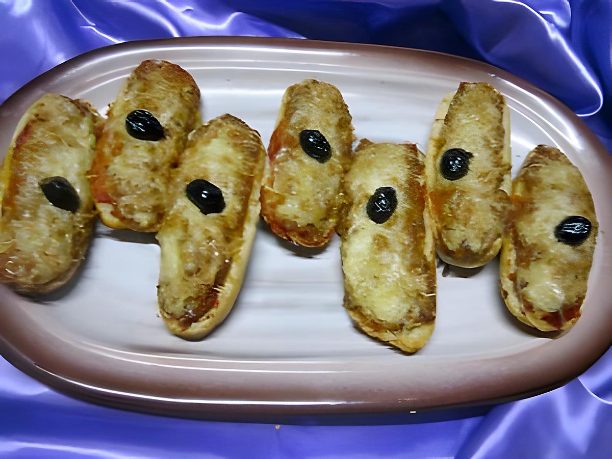 recette Petits pains garnis aux sardines, gratinés.