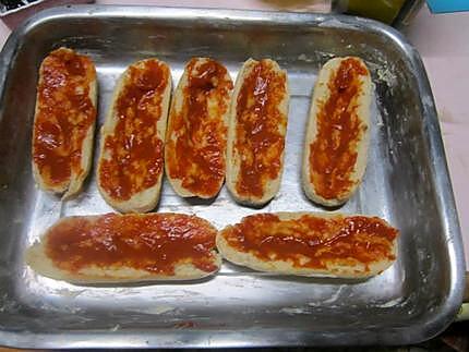 recette Petits pains garnis aux sardines, gratinés.
