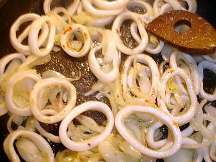 recette Calamars aux tomates et Spaghettis