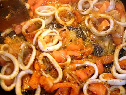 recette Calamars aux tomates et Spaghettis