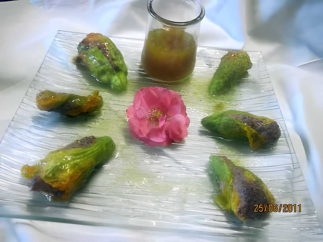 Recette de Fleurs de courgettes farcies. par Tatie
