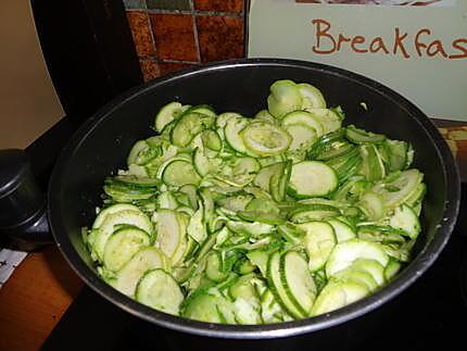 recette L  ETOUFFEE DE COURGETTES AU CHEVRE