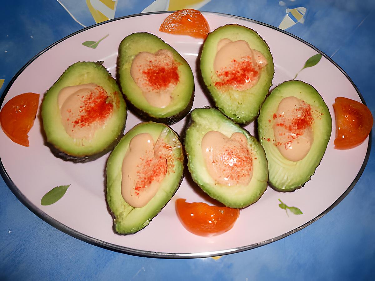 recette Avocats sauce rose