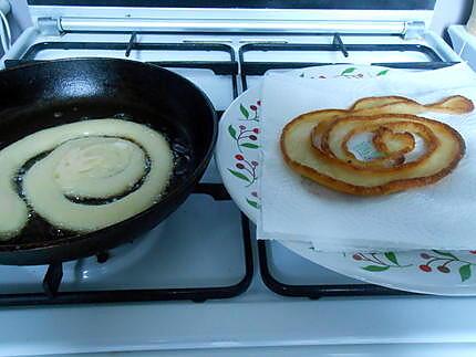 recette MES  BEIGNETS EN  SPIRALE