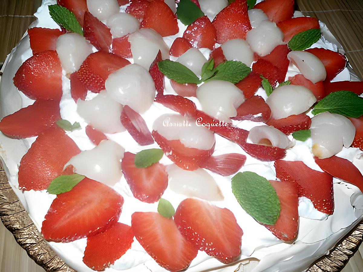 recette Pavlova fraises, litchis et menthe (trop bon, trop frais, idéal pour les beaux jours)