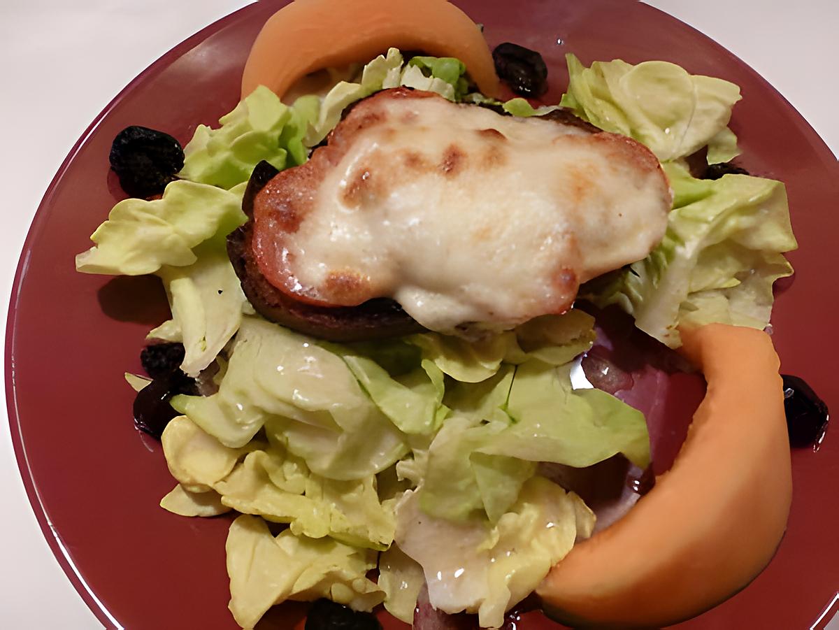 recette bruschetta à la tomate,jambon et mozza