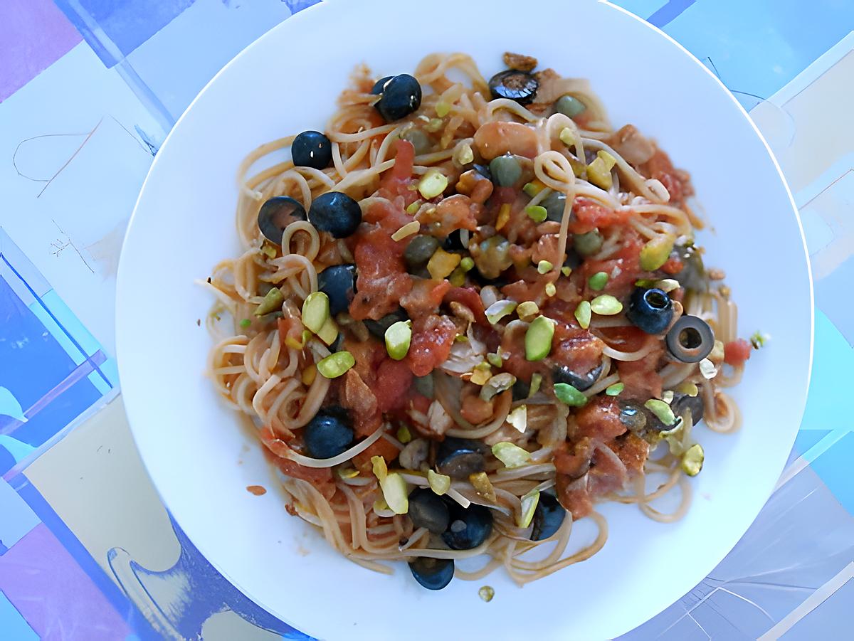 recette SPAGHETTI  AU  THON   ET PISTACHES