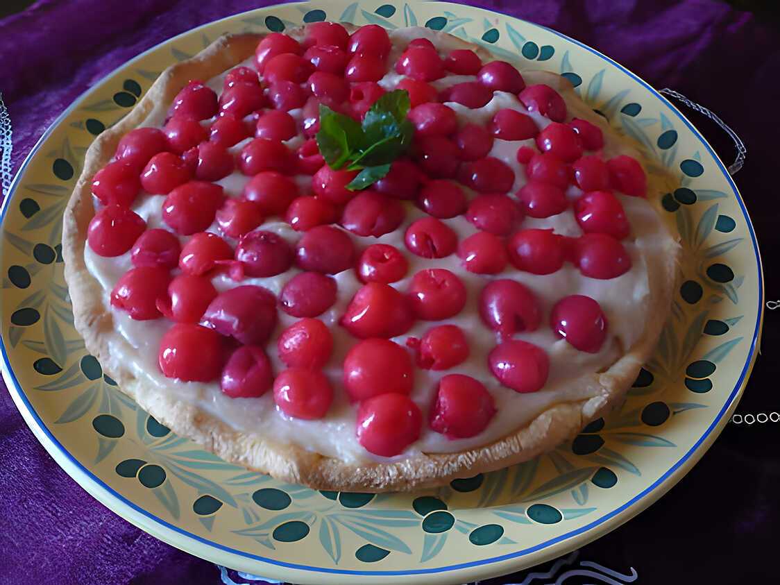 Recette de Tarte crème pâtissière/cerises au sirop