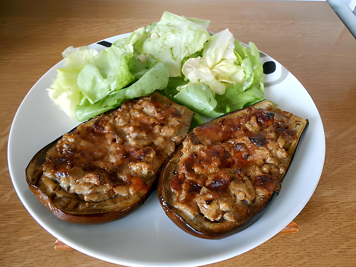 recette Aubergines farcies à la parmesane.