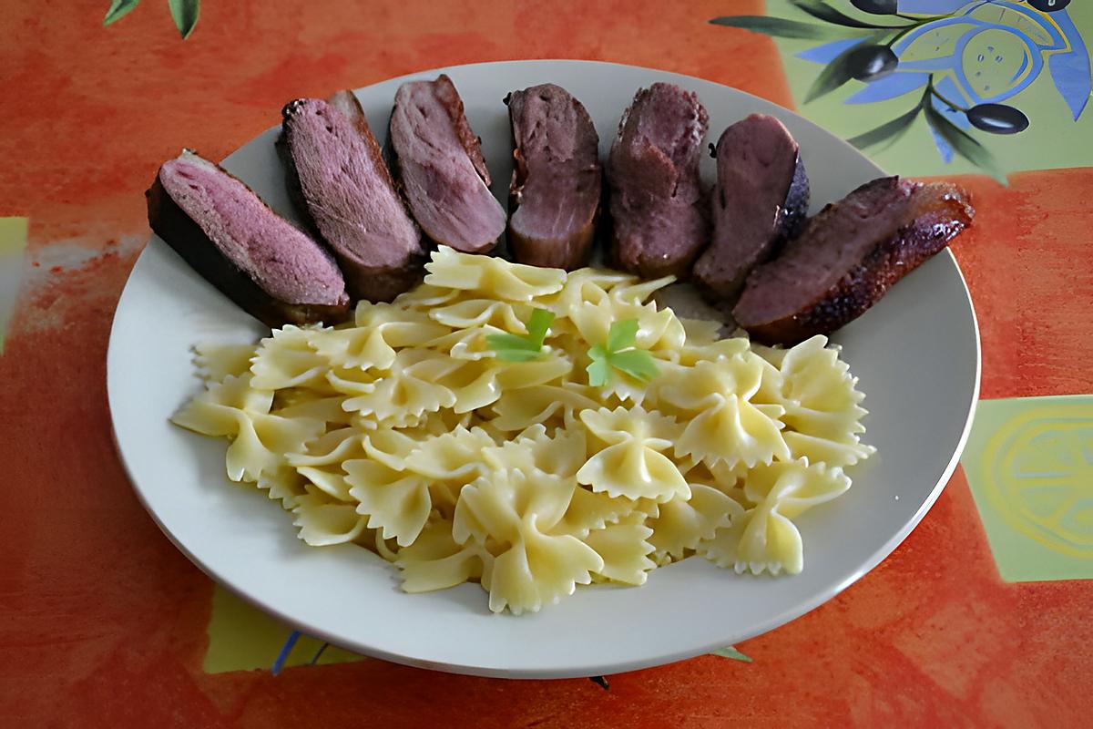 recette Rosace de magret de canard du sud ouest & ses farfalles