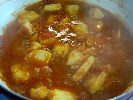 recette Lamelles d'encornet à la sauce tomates au vin blanc.