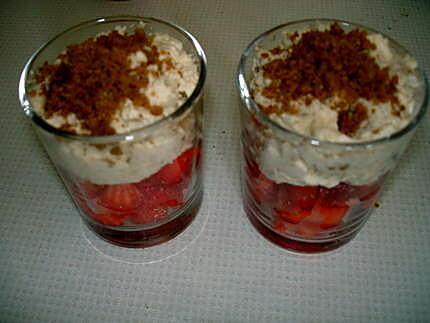 recette Verrine de fraises et chantilly au spéculoos